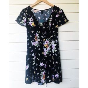 NWT Black Floral Button Down Dress w/ Lace-Up Back